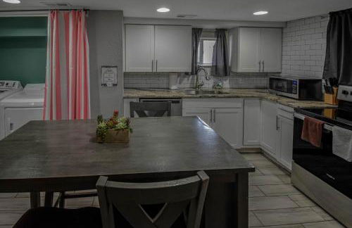 3 bed home with huge yard near Hidden Lake - Foto 30