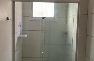 Apto em Ubatuba divisa com a Praia de Itagua e facil acesso as praias fica ao lado do Atacado Tenda na rodovia Rio Santos - Foto 6