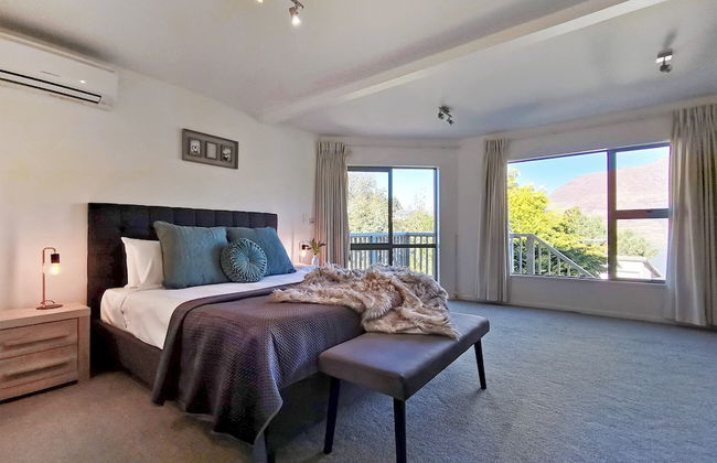 Mountain, lake, sun and this beautiful home - Foto 7