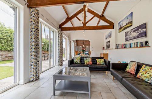 4 Bed in Slindon oc-t29883 - Photo 2