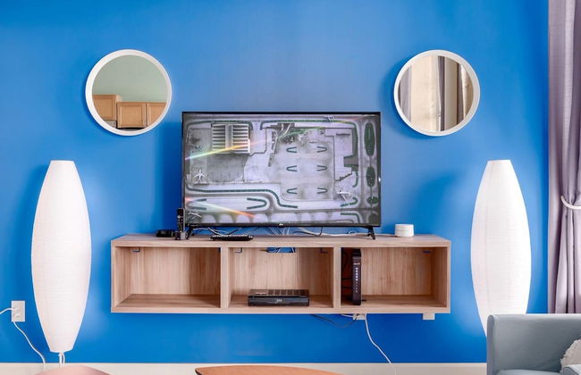 City Center Apartment, Walk Everywhere, Wifi - Photo 22