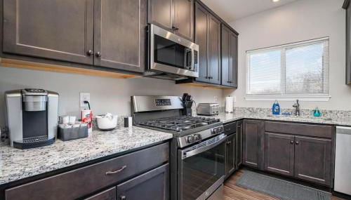 Cheerful 5 bedroom on azra with a pool and real - Foto 5