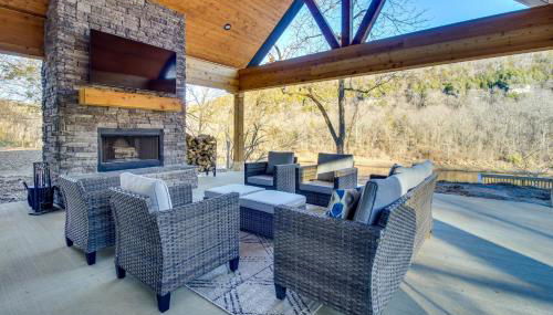 Waterfront Flippin Retreat with White River Access! - Foto 2