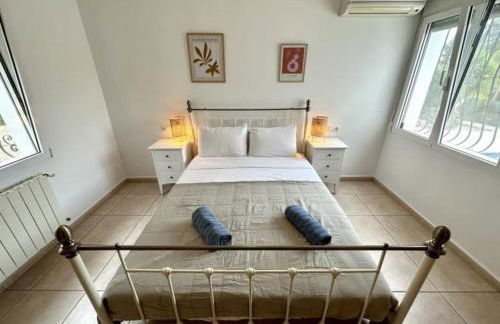 Casa Maria Granadella, three bedroom villa with private pool - Foto 2