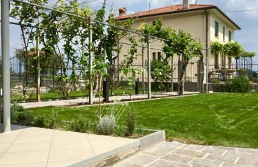 Casa con ampio terrazzo, vista lago e giardino - Foto 39