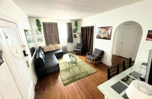 (53.1S) Forest Park, The Zoo, and much more - Foto 1