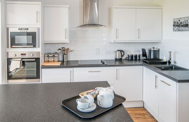 Stoneleigh Village - Photo 33