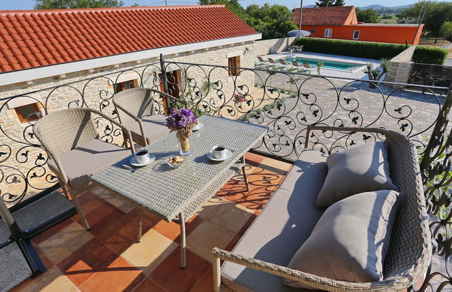 Villa in Prkos With Private Pool and Sea Nearby - Foto 34