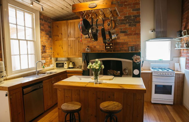 Bell's Cottage Collective - Photo 9