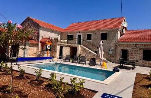 Villa Zvonimir - Foto 1