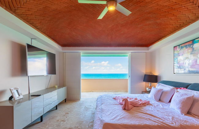 Isla 33 - 3 Bedroom PH #2404 - Photo 3