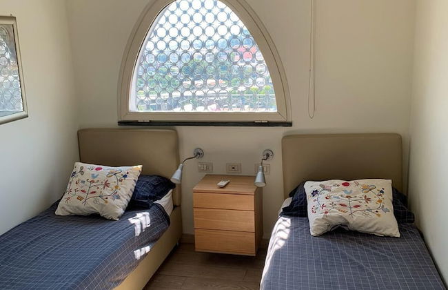 Upper Class - Photo 5