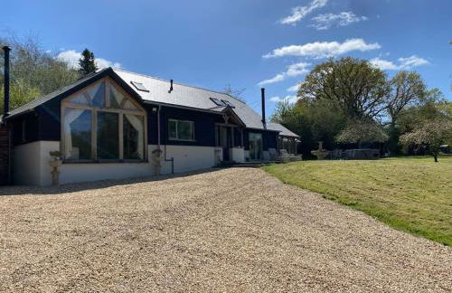 Secluded Countryside Home, Hot Tub, Onsite Pub, Pool Table, Sleeps upto 13, Perfect for a family get together - Photo 28