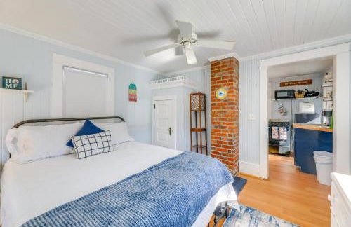 Relax Fireside Retreat 1 Mi to Davis Ferry - Foto 13