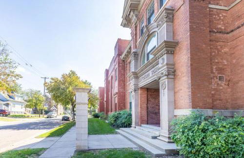Boutique 1BR Condo - Walk to Memorial Stadium - Historic Hayward Place - Foto 8
