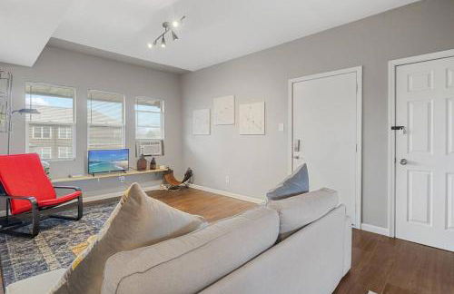 Pet&Baby Friendly 2BR w- in-unit Laundry WIFI - Foto 19