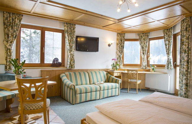 Fliana Arlberg Studios and Apartments - Foto 10