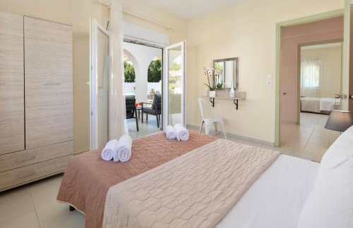 Villa Paradiso: Near beach, superb pool and garden - Photo 26