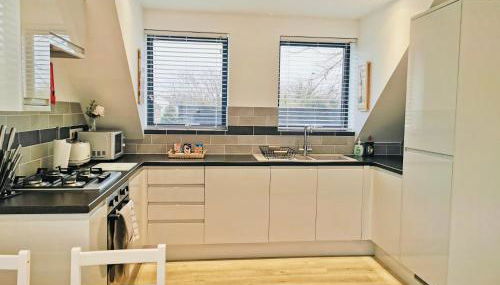 Modern Town Center Apartment - Foto 5