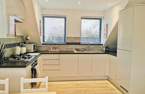 Modern Town Center Apartment - Foto 5