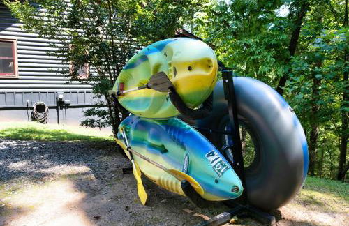 The Holiday Cabin at Lake Lure - Photo 52