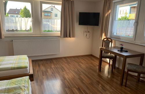 Monteurwohnung "Medium" mit 3 Schlafzimmern und Terrasse - Foto 19