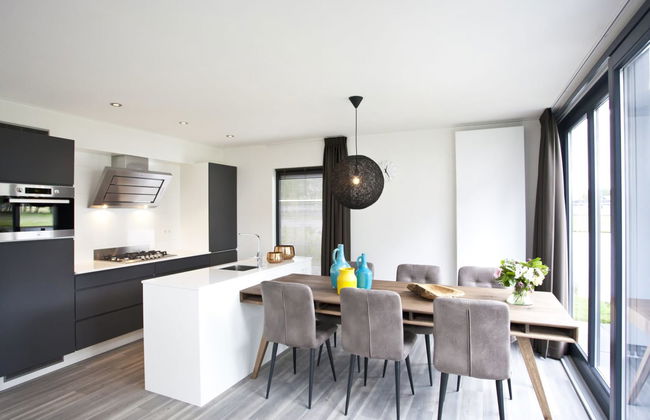 4 bedroom House in Nijkerk with swimming pool and terrace - Photo 3