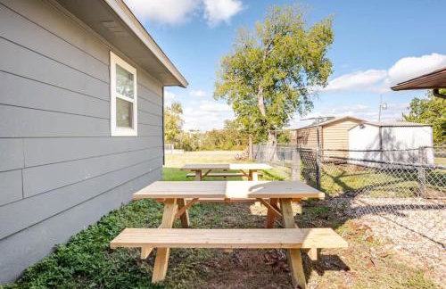 Remodeled 4BR 2BA Steps from Georgetown Square - Foto 15