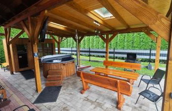 Ranczo Bieszczady 2 - Domek z Sauną i Jacuzzi - Foto 2