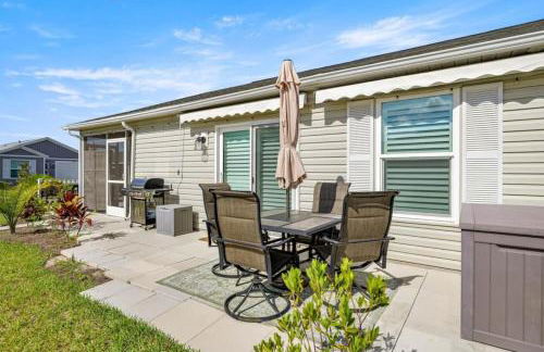 2BR Home with Golf Cart and Pool - Foto 28