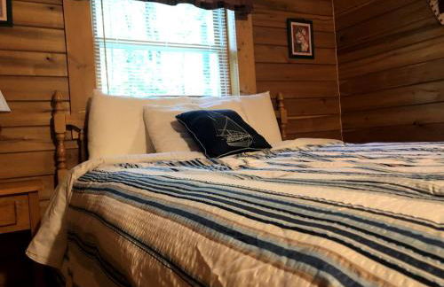 Rustic Cabin Rental in the Forest near Charleston, West Virginia - Foto 7