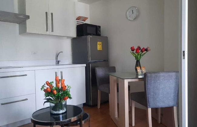 Oasis Regency at Acqua Livingstone near Rockwell - Foto 9