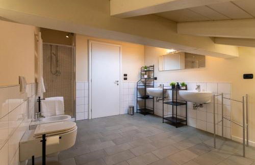 BolognaCentro 9 People Loft Private Lift and Terrace - Photo 8