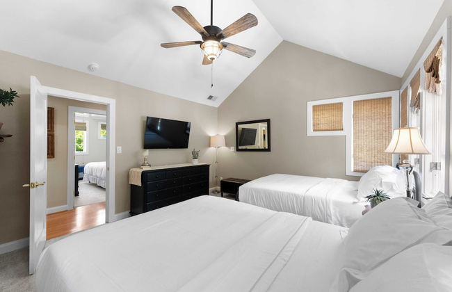 Boathouse Cove by Avantstay Pool + Swim Dock Hot Tub - Foto 39