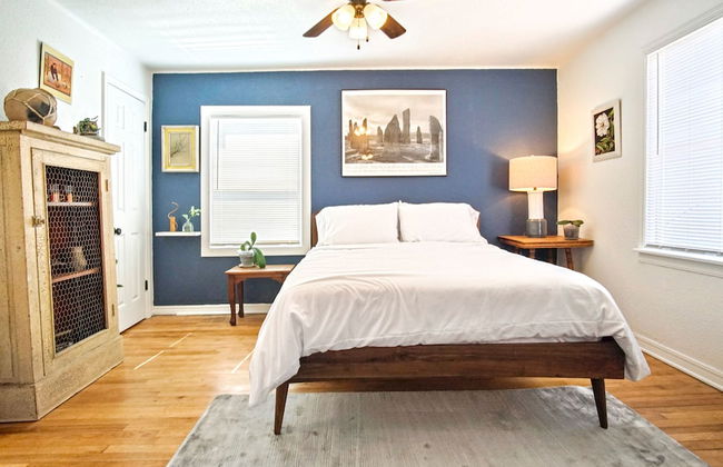 Hidden Comfort Studio Near Plaza District - Photo 11