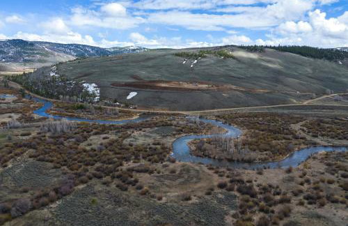 Riverfront Cabin, 4 Mi to Granby Ranch - Foto 41