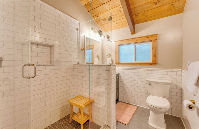 Peaceful Tahoe Retreat 5mins to Lake Cozy Modern Cabin - Foto 19