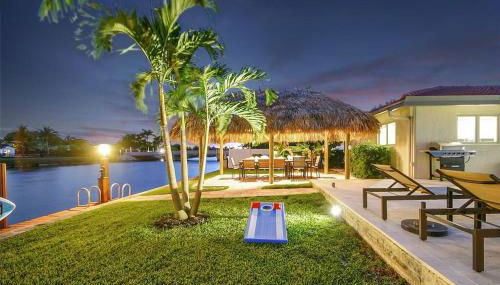 Tropical Palms House - Photo 3