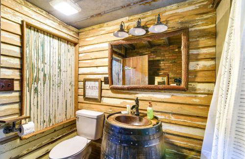 Glasgow Getaway with Patio, Fireplace and Grill! - Foto 15