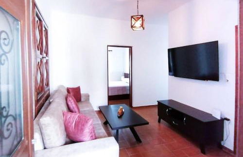 Μονοκατοικία με θέα τη Χώρα - Photo 2