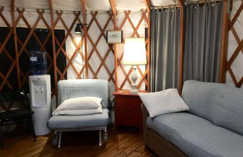 Modern Countryside Yurt Rental in Waterville, Upstate New York - Foto 27