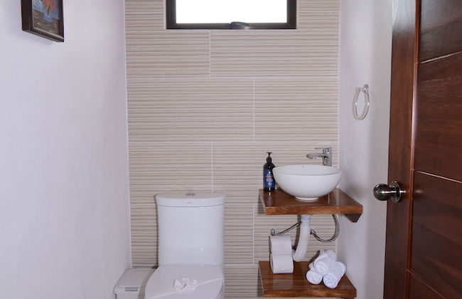 Nambi Monteverde - Foto 18