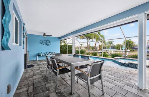 Tranquility Waterfront Villa with Pool & Dock - Photo 2
