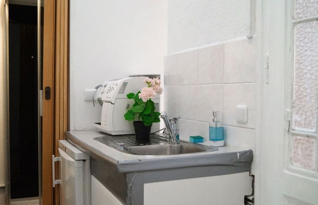 Vibrant Apartment Near Downtown - Foto 10