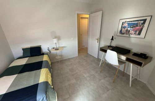 Un lujoso duplex en Radazul en primera linea de playa y con parking propio - Foto 25