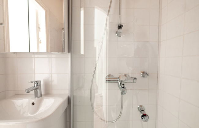 2ndhomes Charming and Cozy 1BR Apartment - Foto 10