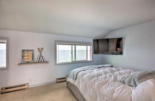 Oceanfront Ferndale Oasis with Fire Pit, Grill! - Photo 16