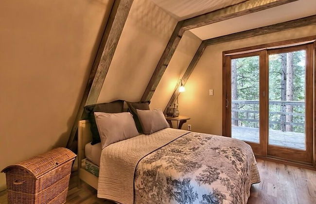 3877 Crest Drive - Photo 2