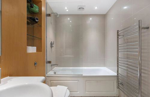 GuestReady - Stylish 1bed in Tower Hill - Photo 23