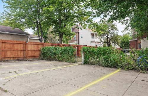 Bloomfield, Shadyside !2 Modern and Spacious Two Bedroom Apt with Free Parking - Foto 20